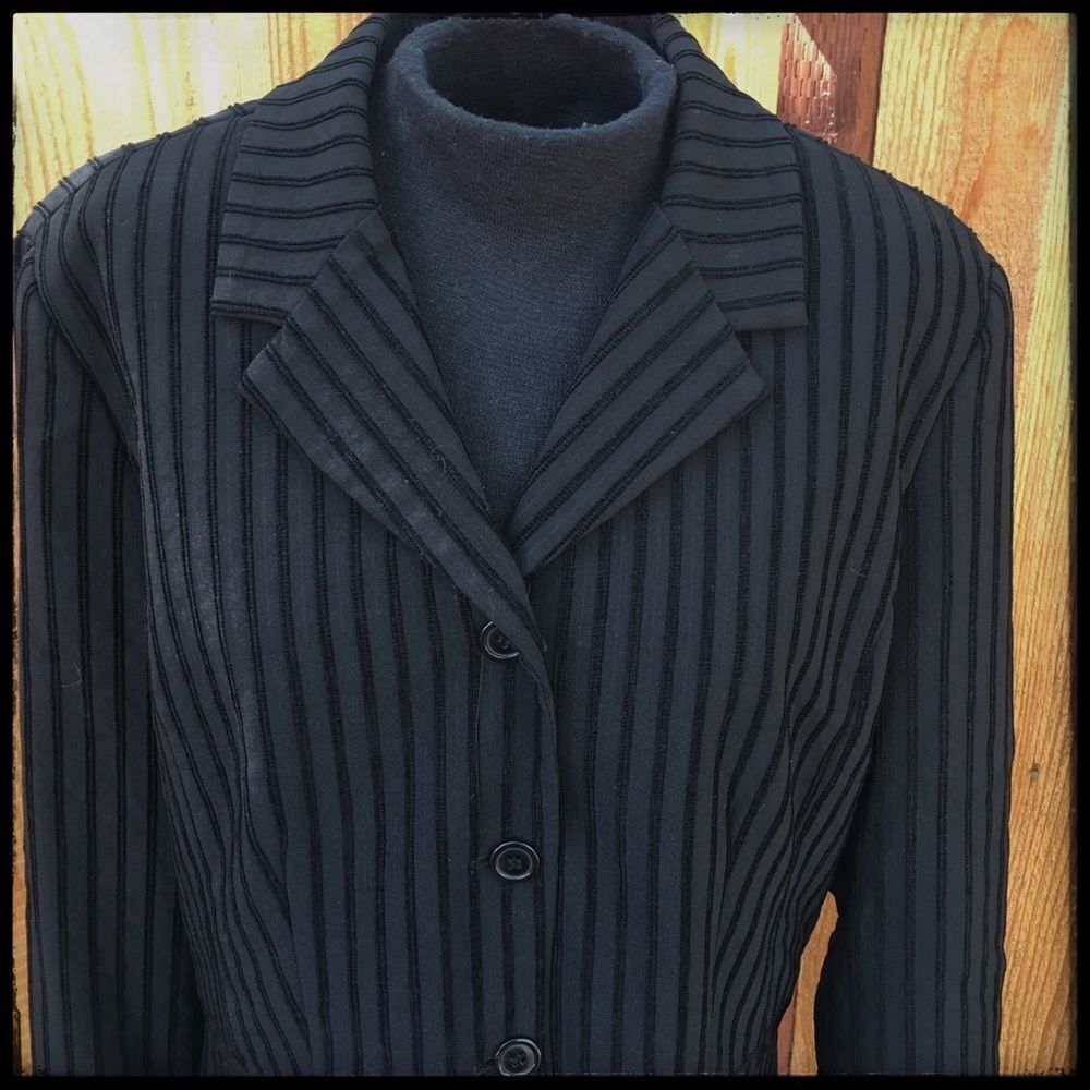 Donna Rae New York Striped Blazer Size 16